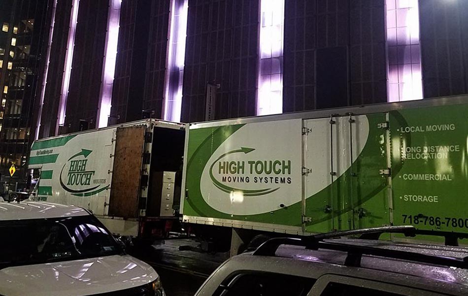 HIGH TOUCH MOVING - LIC