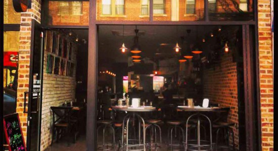 NEW YORK DOG HOUSE - ASTORIA
