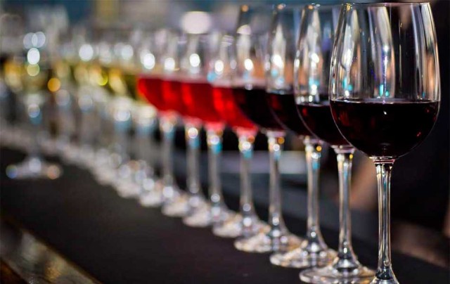 Gaslight Lounge Happy Hour Select Wines $8