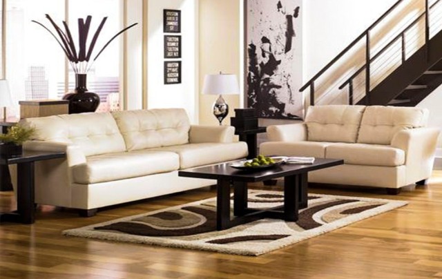 VERSAILLS FURNITURE - LIC