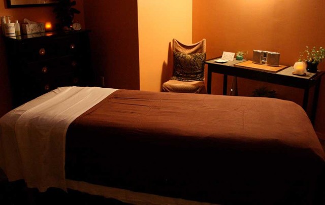 Eastside Massage Therapy 1/2 Hour Massage $50