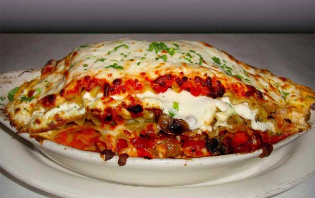 Lasagna Ristorante East Side Lunch Special $16.95