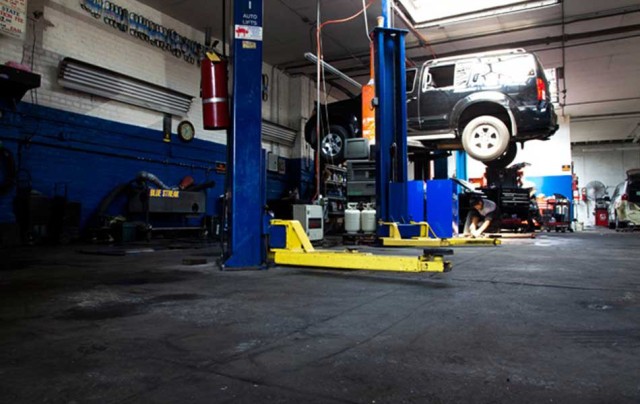 Tolimas Auto Center $35 ($90 value) For Three Standard Oil Changes