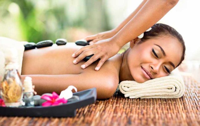 Elizabeth Arden Red Door Spa Save $25 On Every Massage